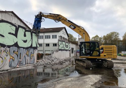 rueckbau_abbruch_bagger_beisser